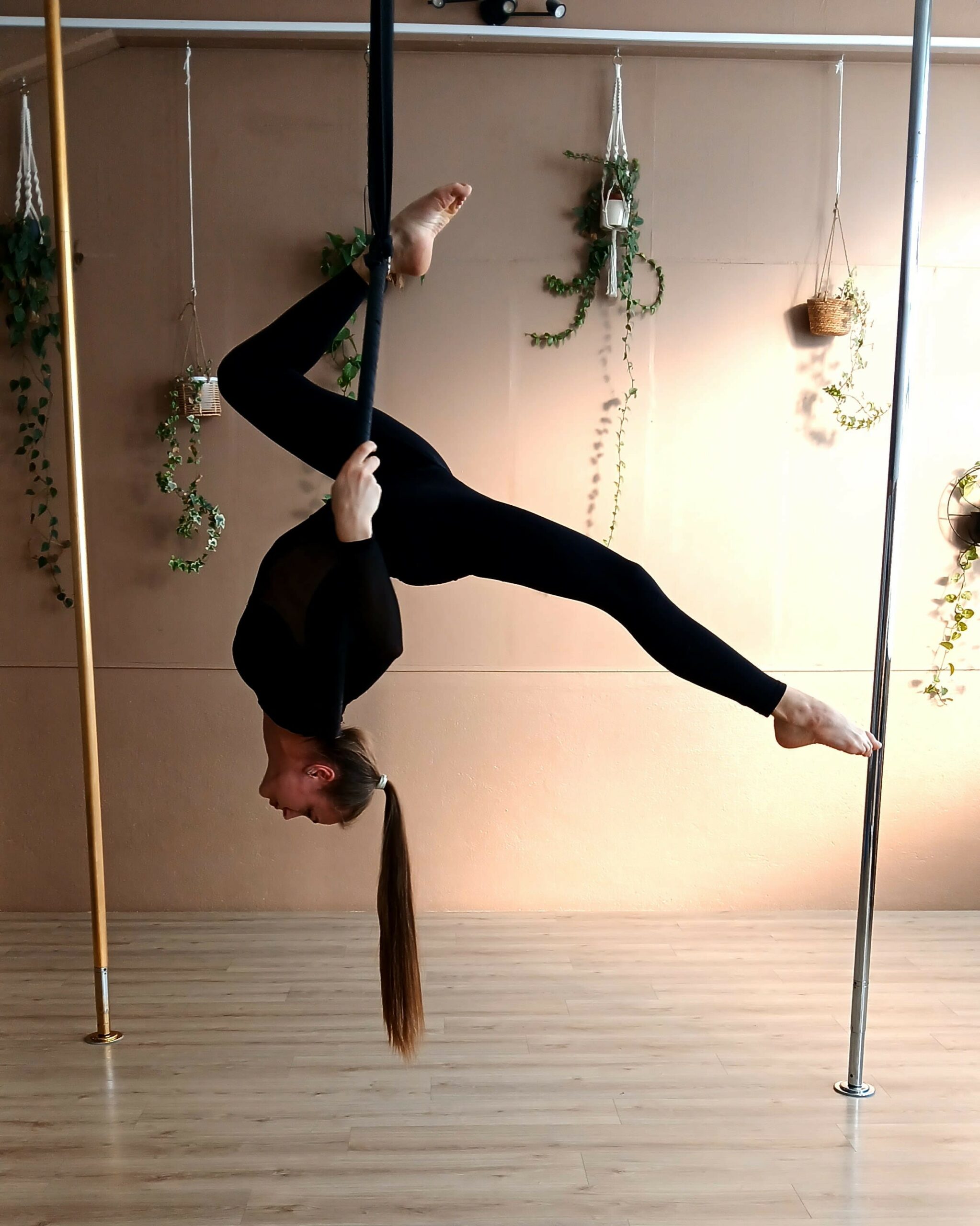 école de pole dance lausanne